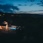 Lila Mostar